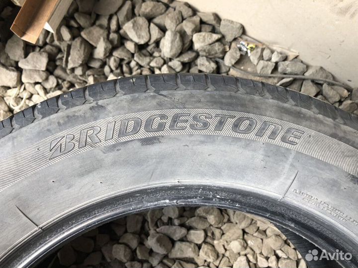 Bridgestone Turanza T001 215/60 R16