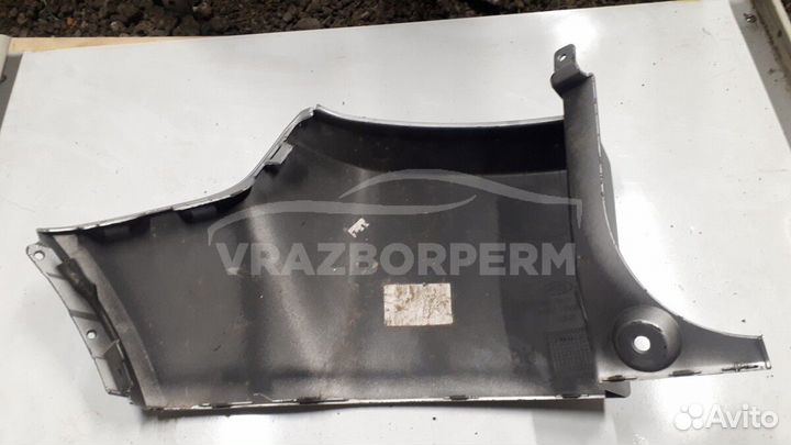 Бампер задний прав. Land Rover Range Rover