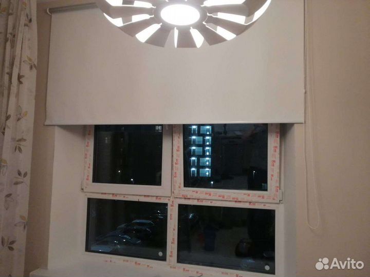 Жалюзи и рулонные шторы на окна