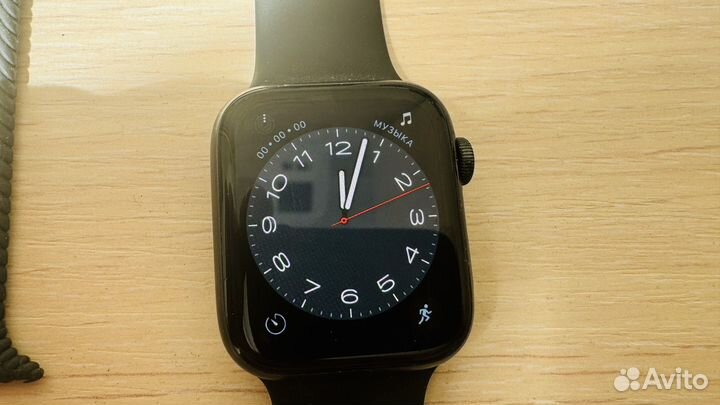 Часы Apple Watch Series 5 44мм Ростест