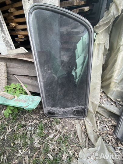 Стекла от нивы