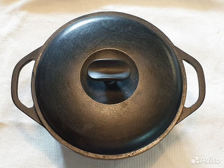 Чугунная кастрюля на 3,5 литра с чугунной крышкой