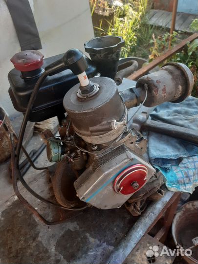 Мотонасос Водолей 2000р