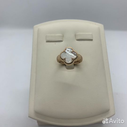 Кольцо золото 585 проба размер 17