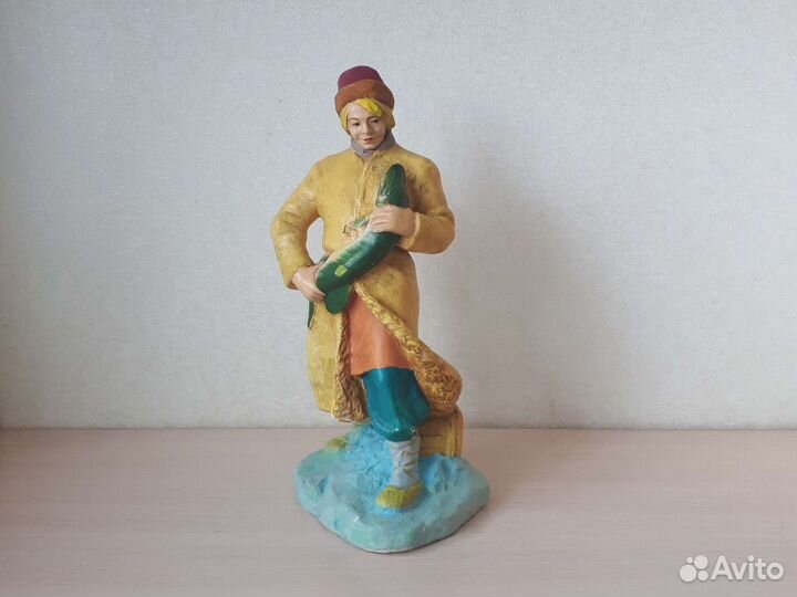 Статуэтка гипсовая СССР