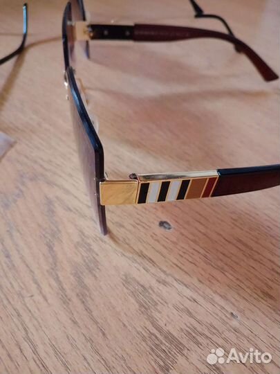 Солнцезащитные очки женские