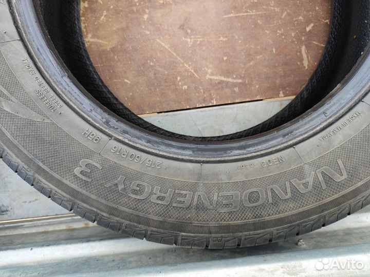 Toyo NanoEnergy 3 215/60 R16 95