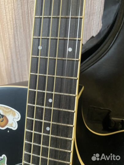 Классическая гитара шестиструнная