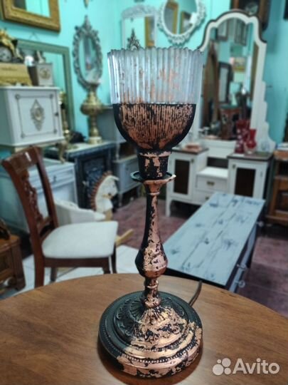 Лампа настольная