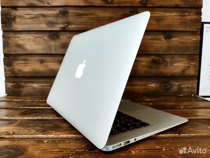 Ноутбук Apple MacBook Air 13.3 2017 Intel i5 8GB