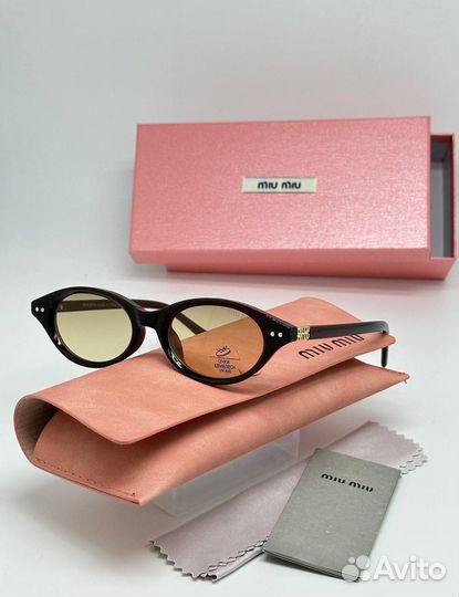 Солнцезащитные очки miu miu