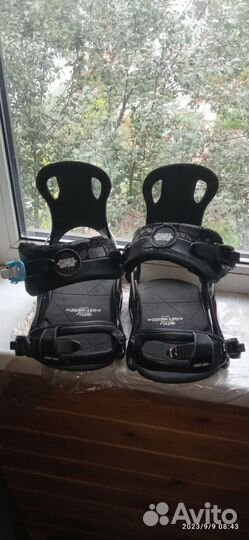 Крепление для сноуборда GNU