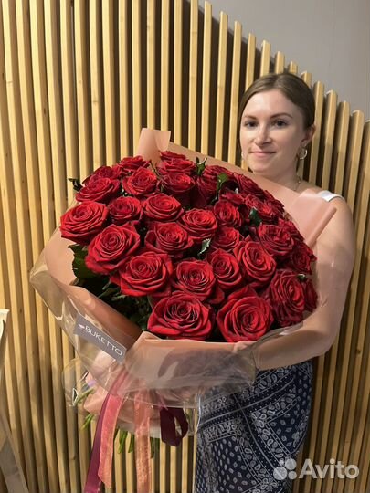 Букет из 35 красных роз