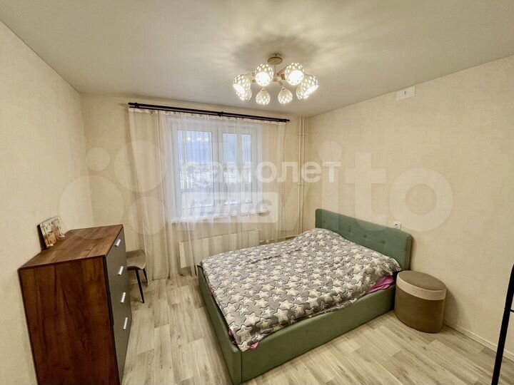 2-к. квартира, 52 м², 9/10 эт.