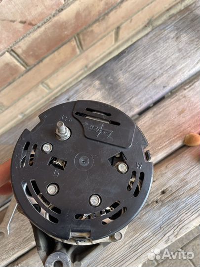 Генератор на ниву 21214