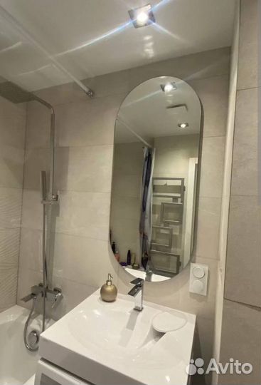 Зеркало капсула «парящее» с LED подсветкой