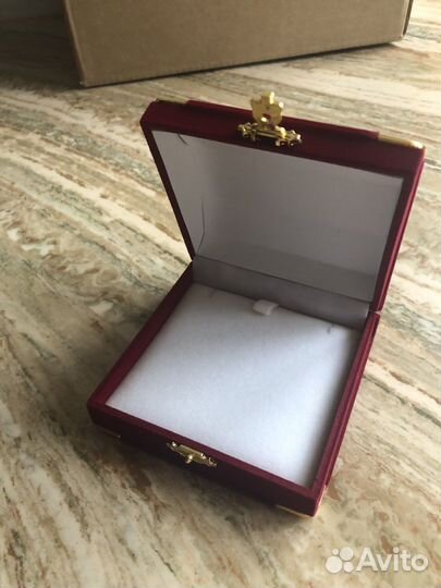 Футляр для украшений