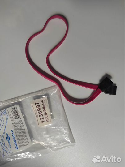 Шлейф SATA III