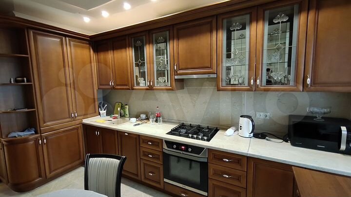 2-к. квартира, 75 м², 8/9 эт.