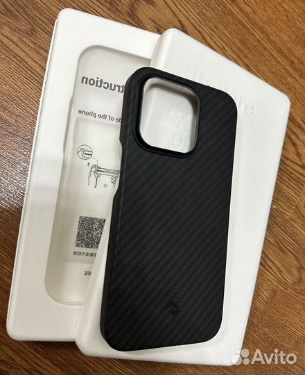 Чехол pitaka на iPhone 14 pro