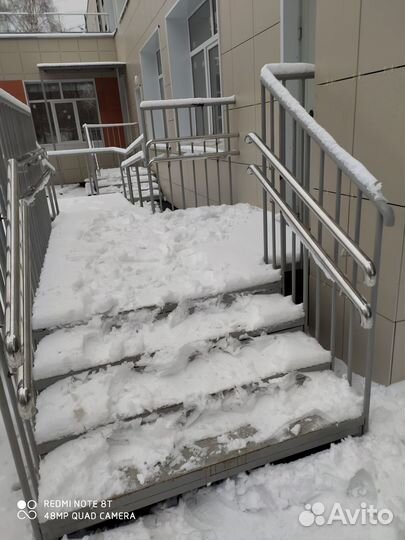 Поручни для лестниц