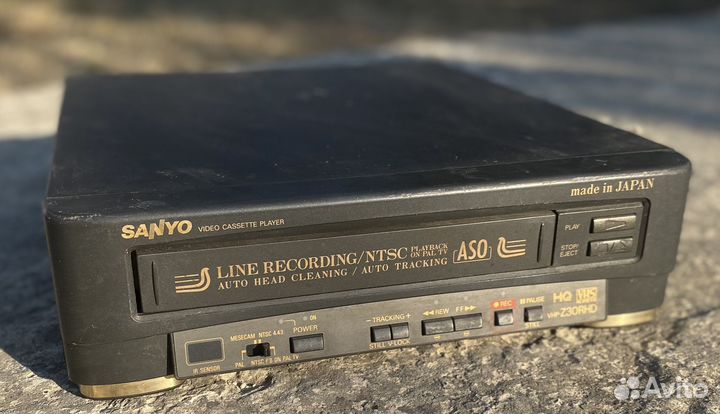 Видеомагнитофон Sanyo VHP-Z30RHD