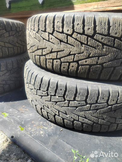 Nokian Tyres Hakkapeliitta 7 SUV 225/65 R17 106T