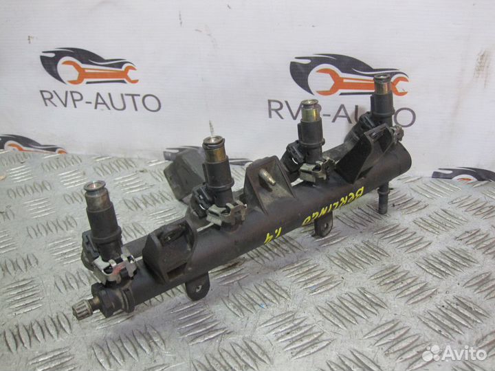 Рейка топливная рампа Citroen Berlingo M59 2002-12