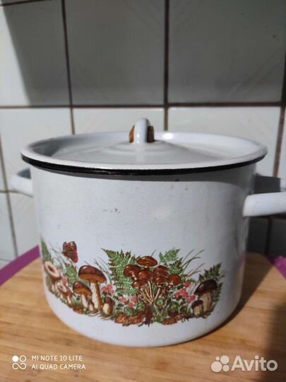 Ложки с гравировкой Бидоны 3 л Горшки Кастрюли