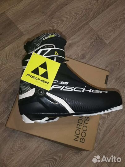 Лыжные ботинки fischer