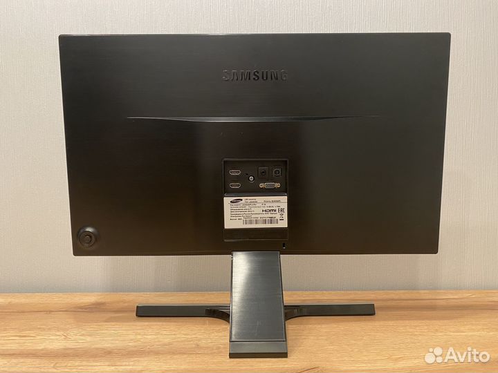 Монитор Samsung s24d590pl