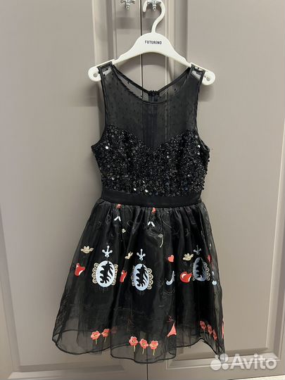 Платье праздничное на девочку 128