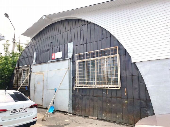 Под производство или склад, 330 м²