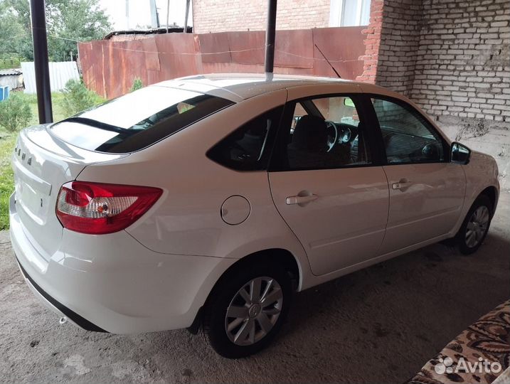 LADA Granta 1.6 МТ, 2023, 104 км