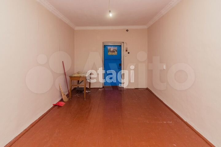 Комната 18,5 м² в 4-к., 2/2 эт.