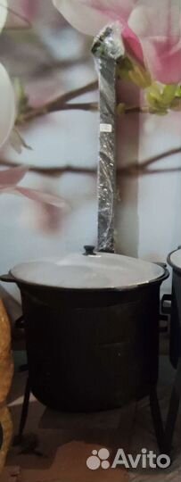 Печь с дымоходом + Казан чугунный 22 литра