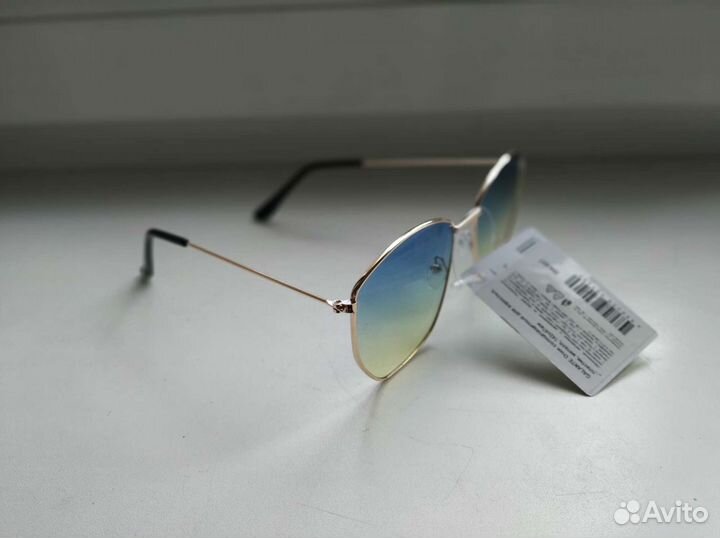 Солнцезащитные очки женские