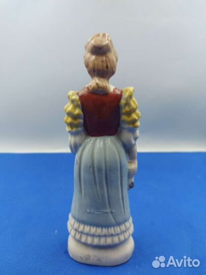 Винтажная статуэтка 