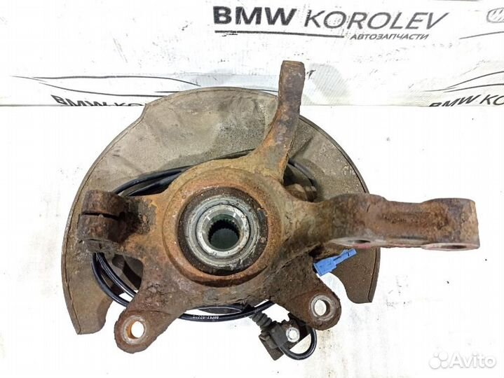 Поворотный кулак передний левый (2006-2013) Suzuki