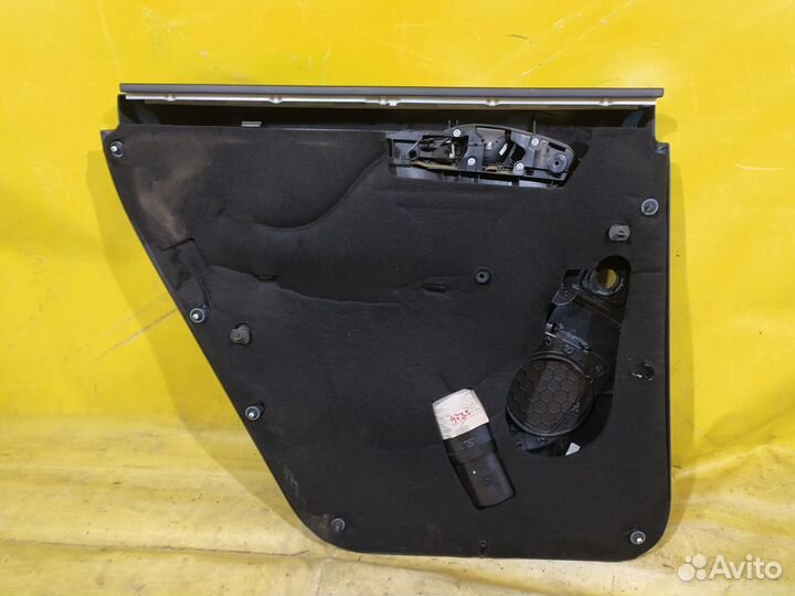 Обшивка двери задней правой Audi Q7 4L 2005-2015