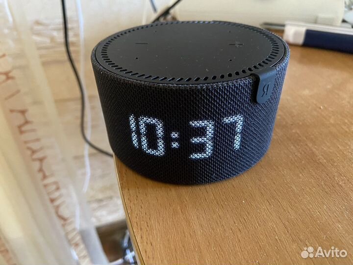 Умная колонка Яндекс Станция Мини с часами