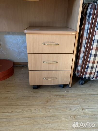 Комьютерный стол