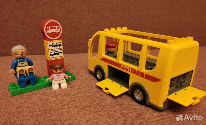 Lego duplo town 10840 + большой автобус и детали