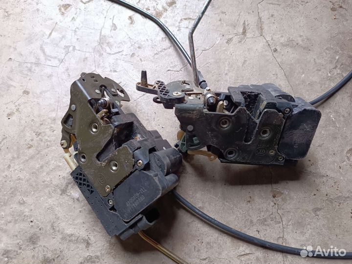 Замок двери Chery Tiggo T11