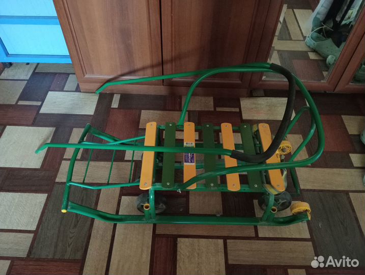 Детские санки с колесами