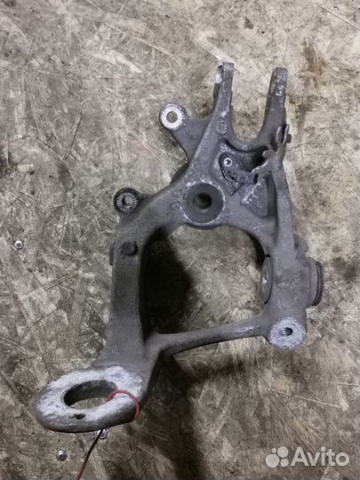 Кулак задний правый Audi A4 8K 2007-2015