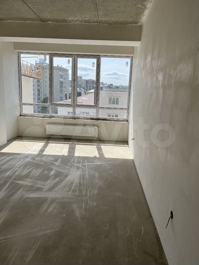 2-к. квартира, 73 м², 8/8 эт.