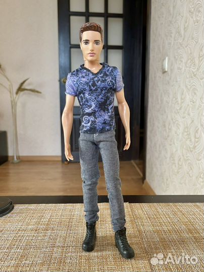 Кукла Кен шарнирный