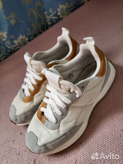 Кроссовки детские