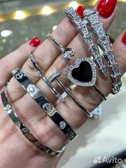 Cartier Bulgari Tiffany Van Cleef Versace 585